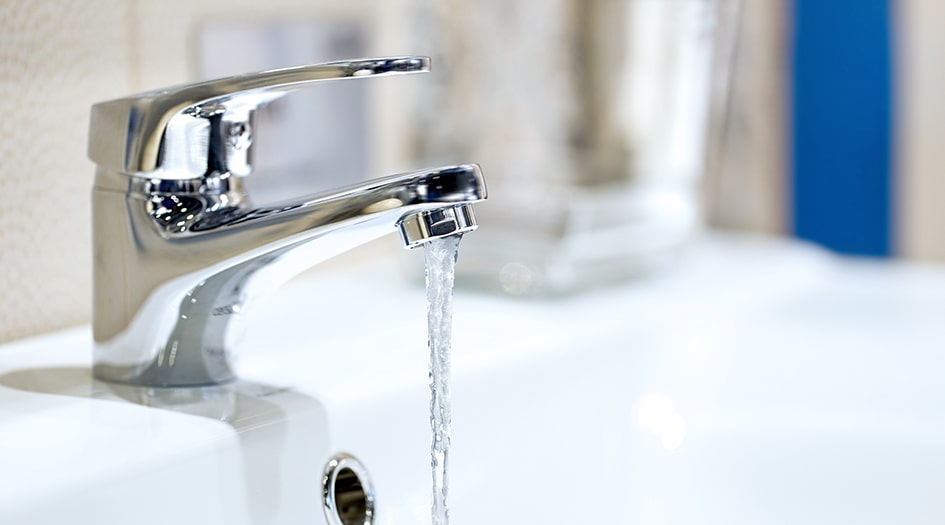 How to shut off your home’s water supply and drain your pipes to